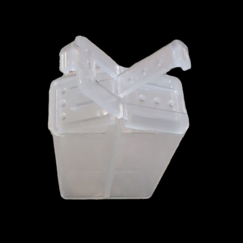 Vintage, Tupperware mini pocket salt and pepper shaker.